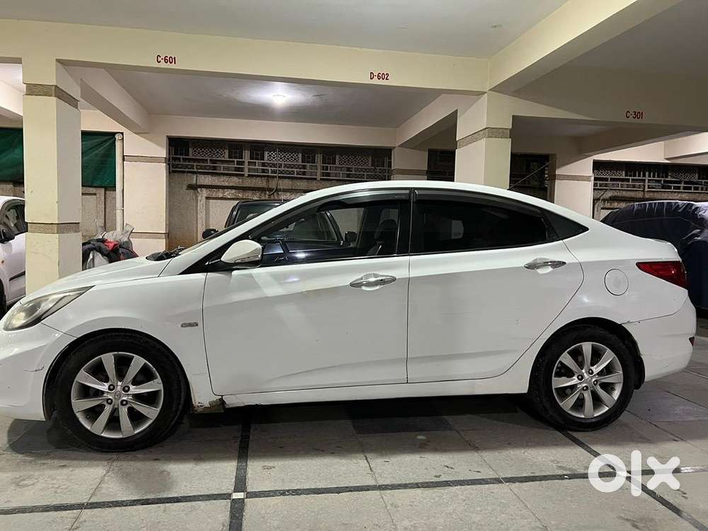 Hyundai Fluidic Verna