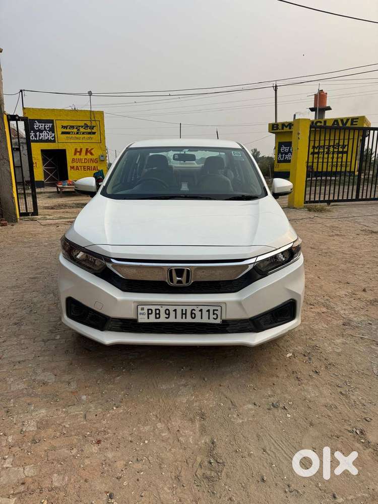 Honda Amage First Ower Company Record 30000 Driven Single Hand Running