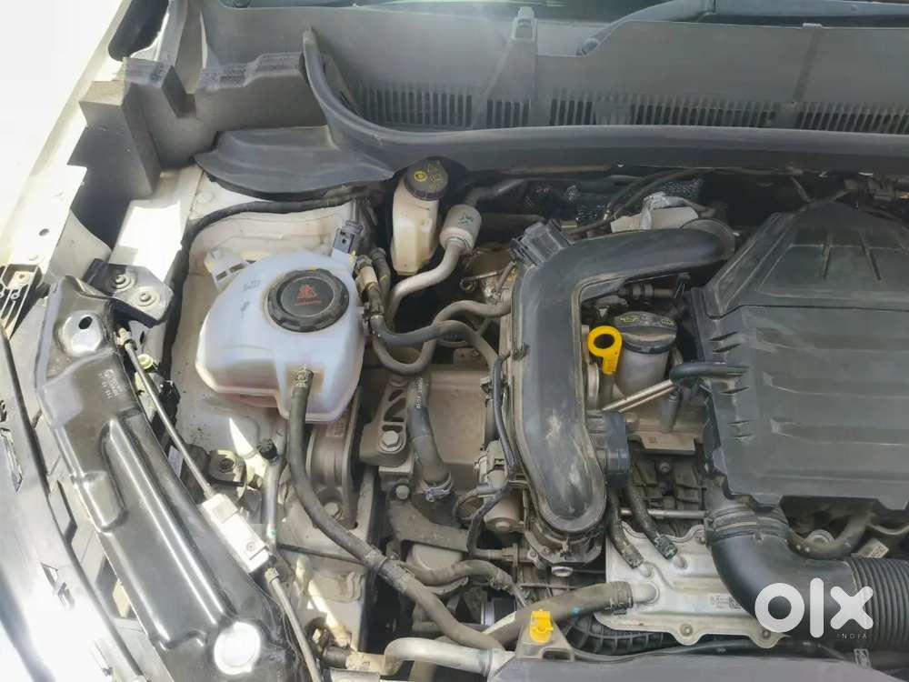 Skoda Kushaq Signature 1.0l Tsi Mt 2025 In Like Showroom Condition
