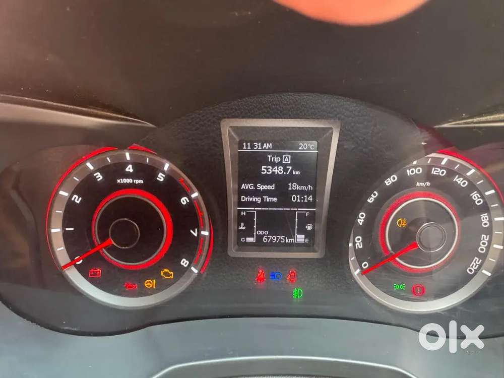 Mahindra Xuv300 2019 पेट्रोल 70000 Km Driven