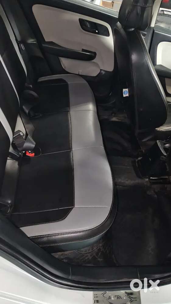 Urgent Sale : Tata Altroz 2023 Xm Plus (s) 1st Owner  Under Warranty
