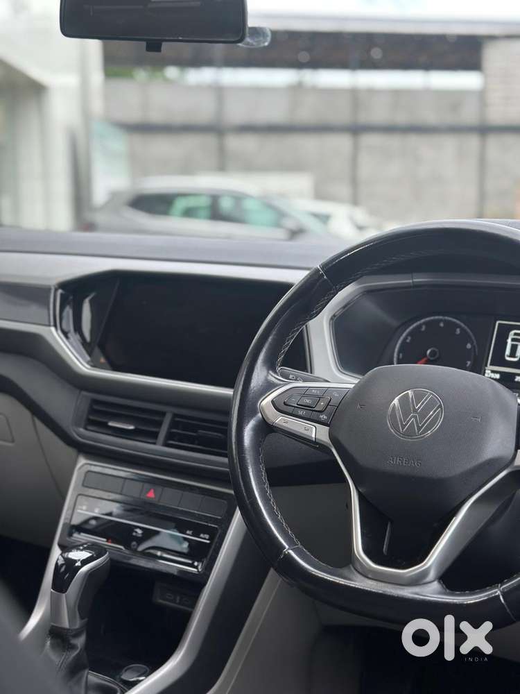 Volkswagen Taigun 1.0 Tsi Highline At, 2022, Petrol