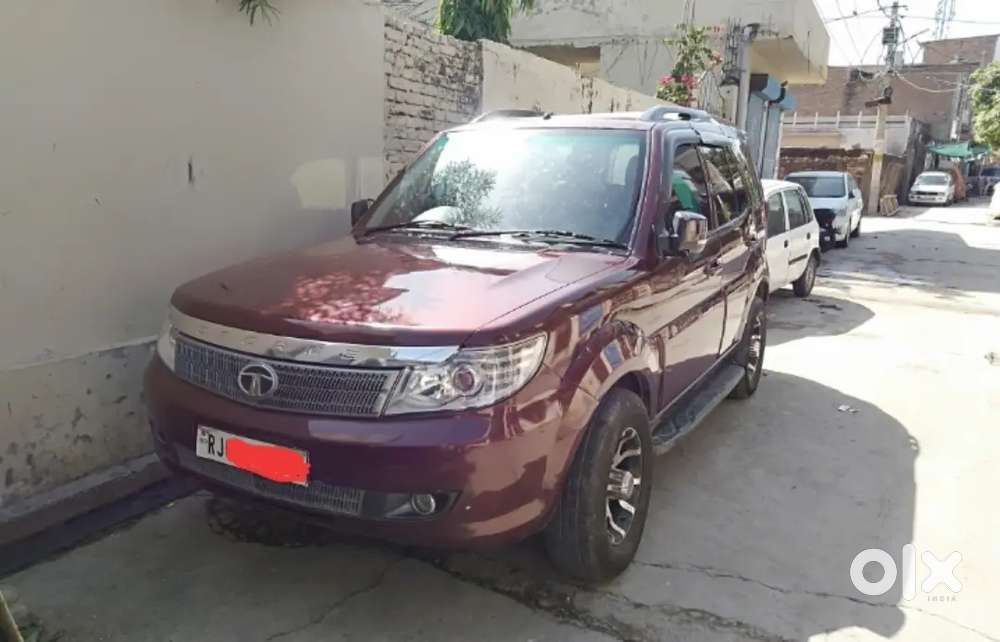 Tata Safari Storme 2013