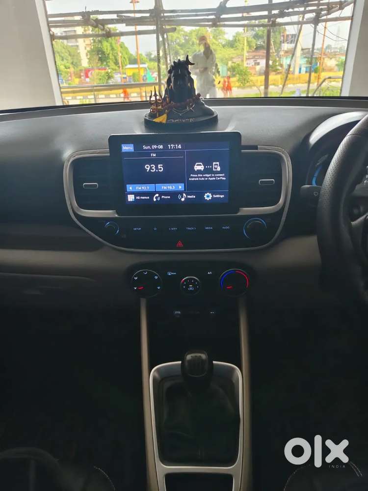 Hyundai Venue 1.0 S (o) Turbo Dct, 2024, Petrol