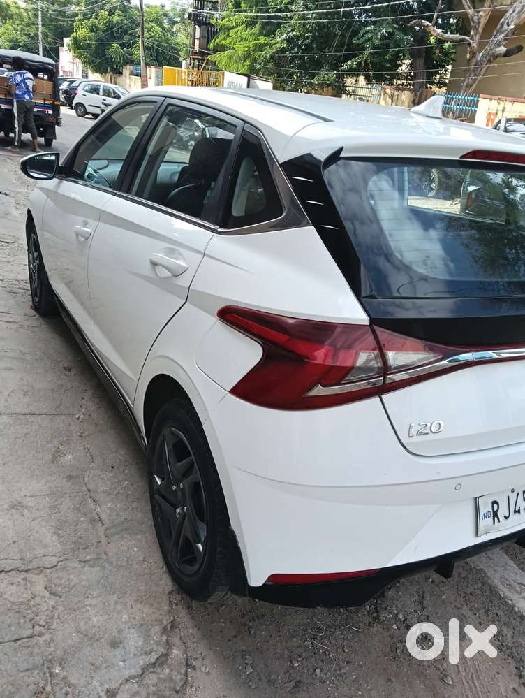 Hyundai I20 Sportz 1.2 Ivt, 2022, Petrol