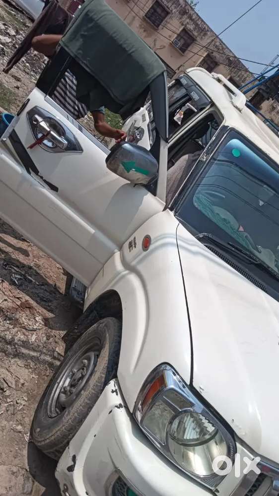 Mahindra Scorpio 2012 Diesel Automatic Second Owner