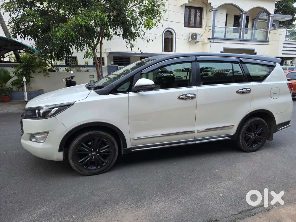 Toyota Innova Crysta 2.4 Leadership Edition, 2020, Diesel