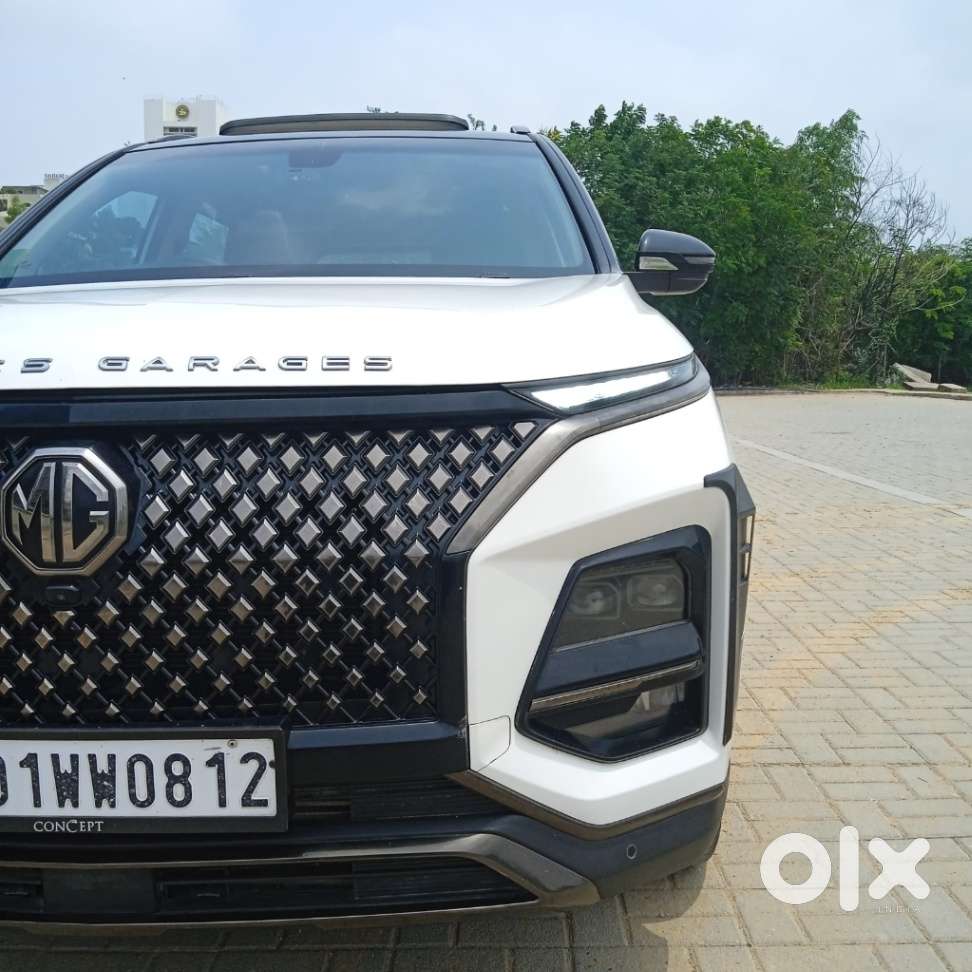 Mg Hector Plus, 2025, Petrol