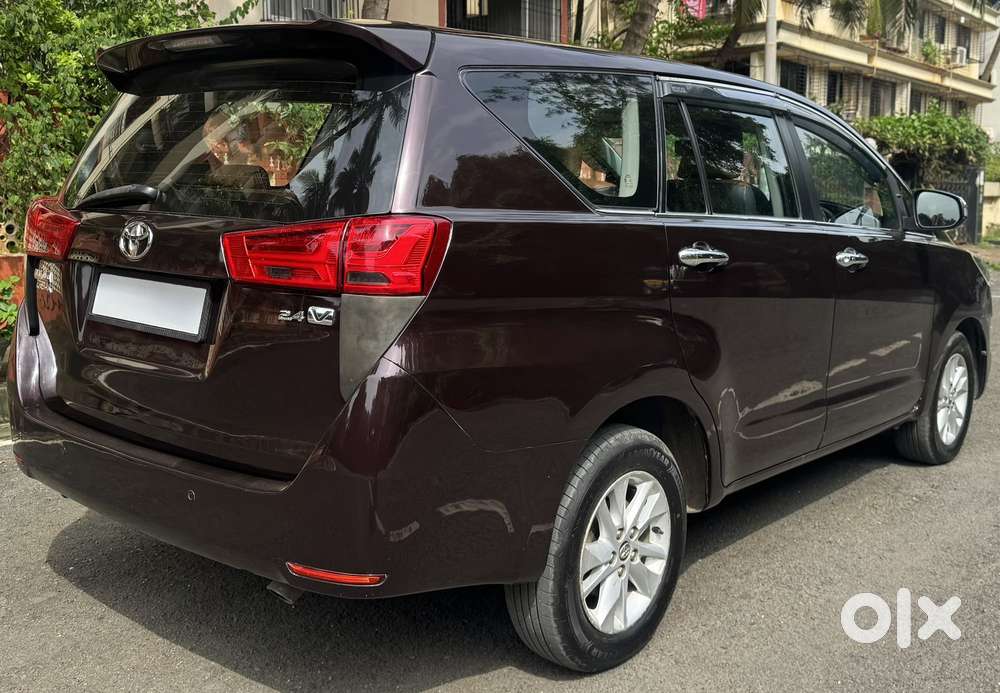 Toyota Innova Crysta 2.4 Vx Mt 8s, 2016, Diesel