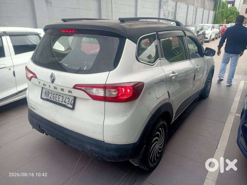 Renault Triber Rxt, 2019, Petrol