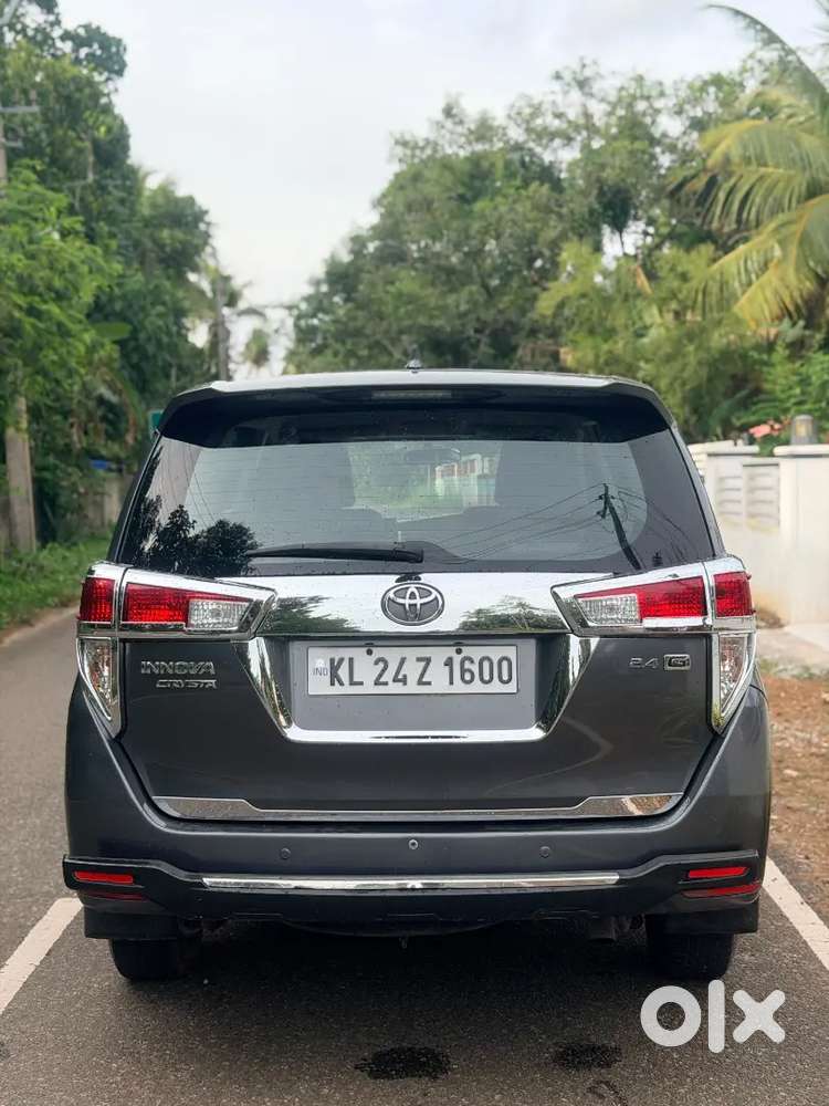 Toyota Innova Crysta 2017 Diesel Second-hand