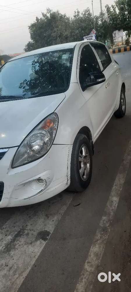 Hyundai I20 2012 Diesel 75233 Km Driven