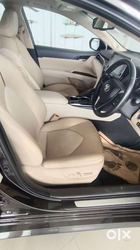 Toyota Camry Hybrid, 2023, Cng & Hybrids