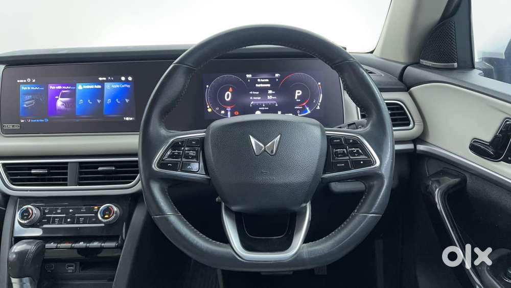 Mahindra Xuv700 2.0 Ax 7 Petrol At Luxury Pack Str, 2021, Petrol