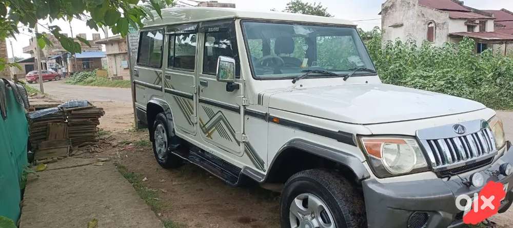 Mahindra Bolero Neo 2012
