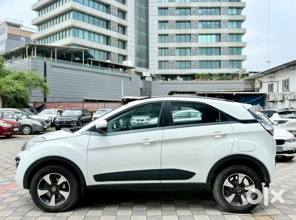 Tata Nexon 1.2 Revotron Xza Plus (o) Amt, 2018, Petrol