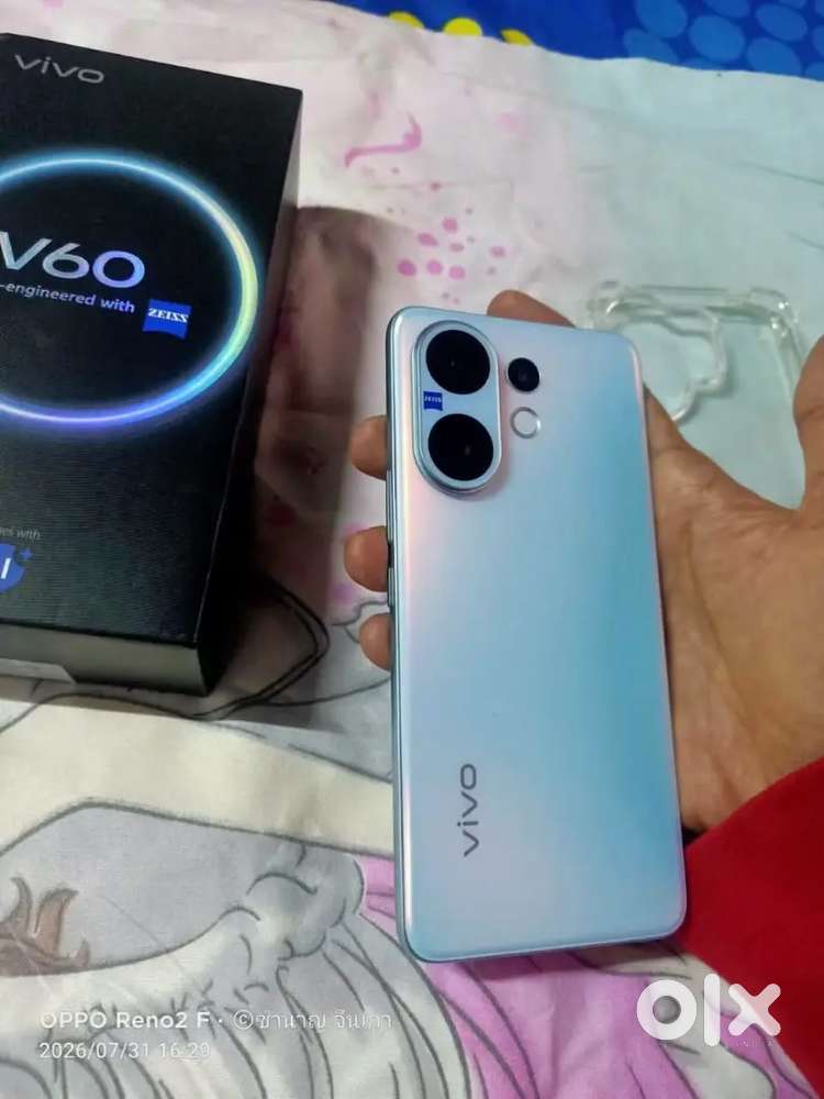 Vivo V60 5G 12 GB Ram 256  memory