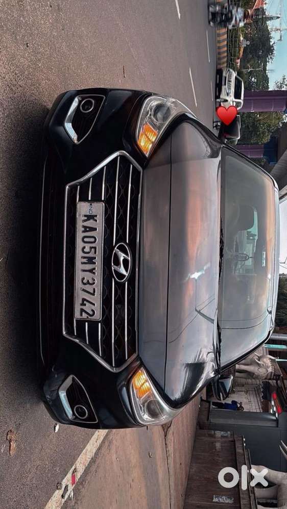 Hyundai Venue 2818 Diesel Well Maintained