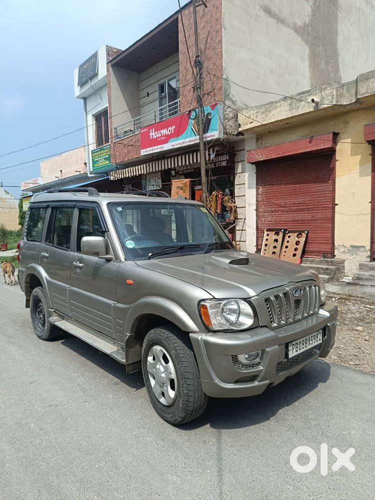 Mahindra Scorpio Vlx 4wd Abs At Bsiii, 2007, Diesel