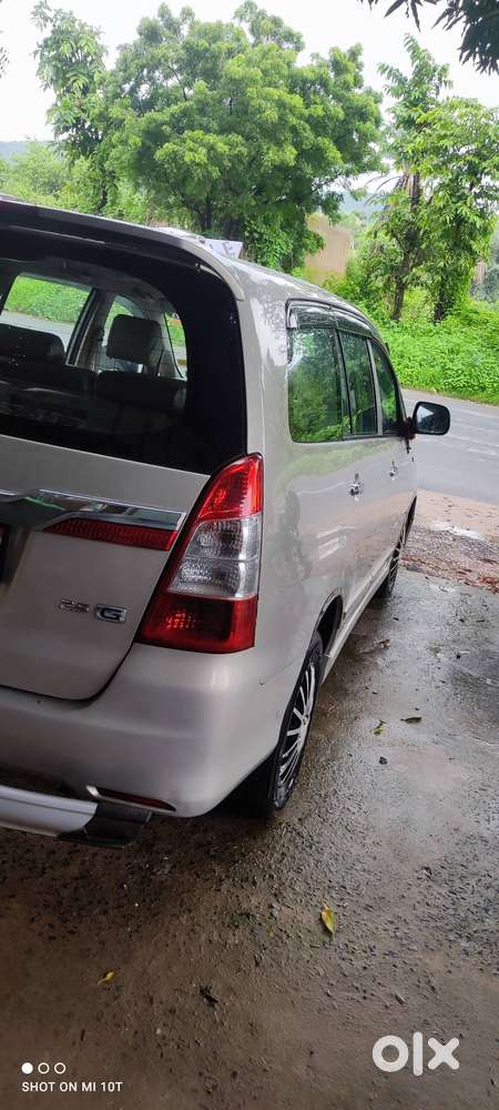 Toyota Innova 2.5 G 8 Seater Mint Condition