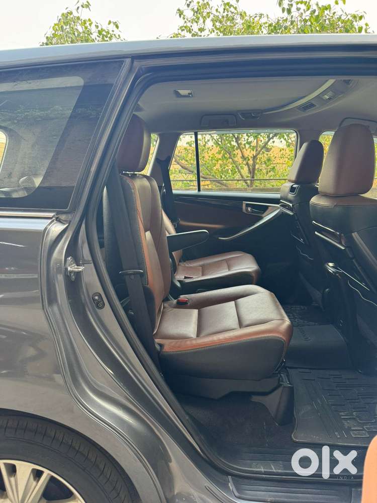 Toyota Innova Crysta 2.8 Z, 2016, Diesel