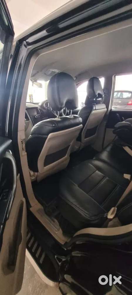 Mahindra Xuv500 2018 Diesel 80000 Km Driven