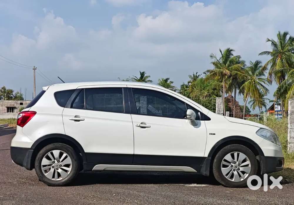 Maruti Suzuki S-cross 2016 Diesel Well Maintained