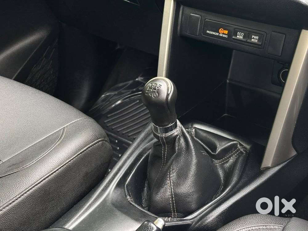 Toyota Innova Crysta 2.4 V 7 Str, 2016, Diesel