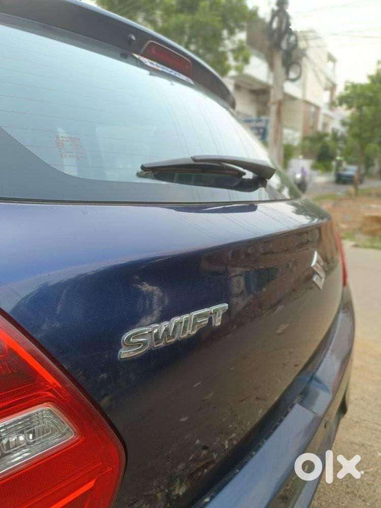 Maruti Suzuki Swift Amt Zxi, 2018, Petrol