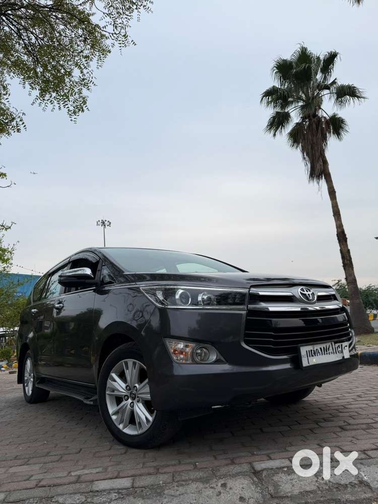 Toyota Innova Crysta 2018 Diesel Well Maintained