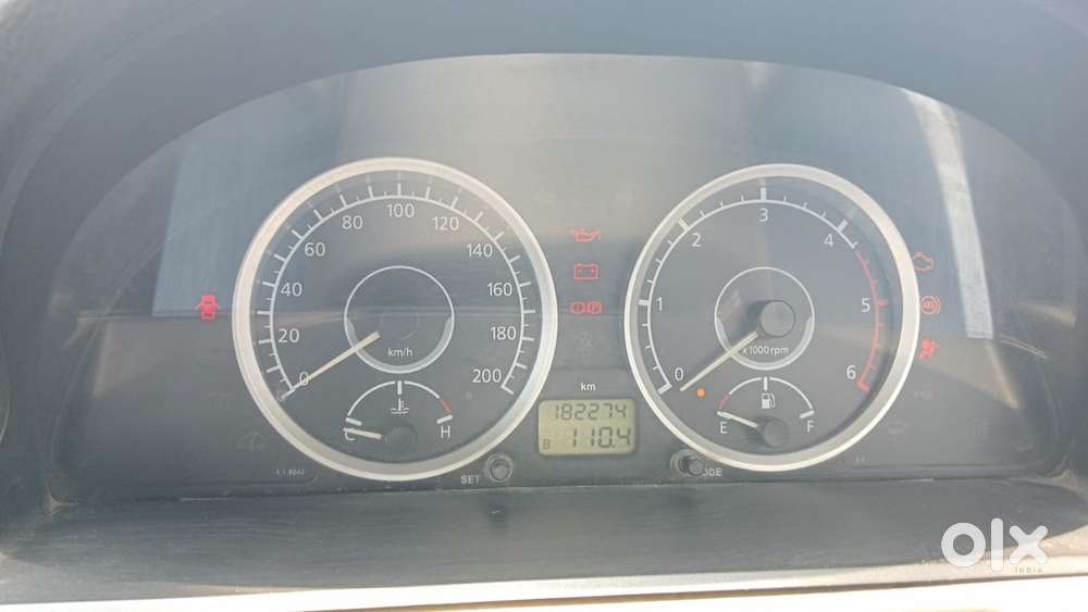 Tata Safari Storme 2017