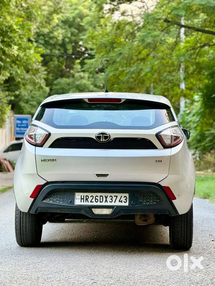 Tata Nexon 1.2 Revotron Xt, 2019, Petrol
