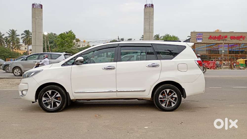 Toyota Innova Crysta 2.4 V, 2018, Diesel