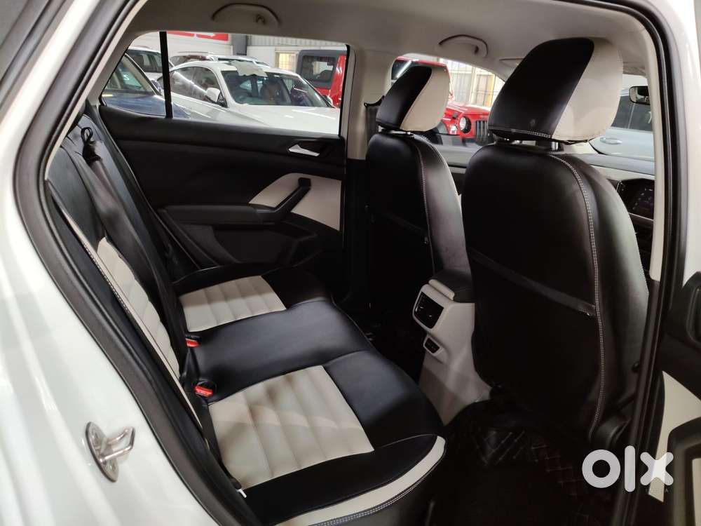 Volkswagen Taigun 1.0 Tsi Highline At, 2024, Petrol
