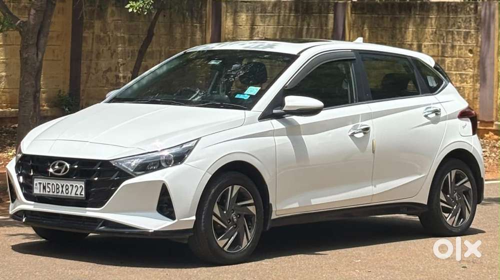 Hyundai I20 Asta (o) 1.2 Mt, 2023, Petrol