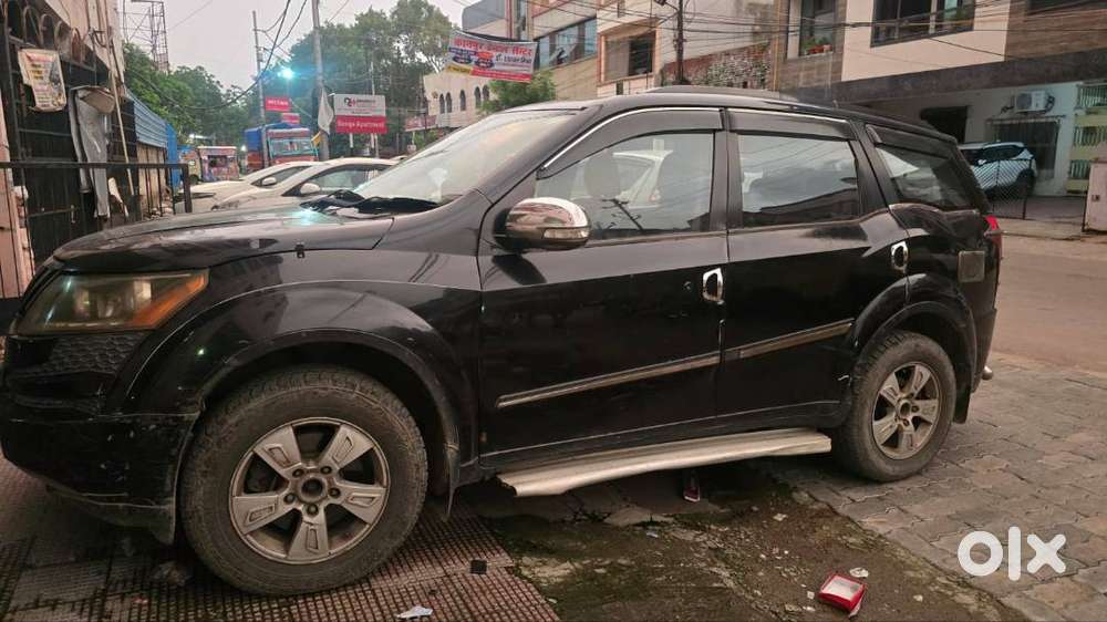 Mahindra Xuv 500 Year 2014 Black Colour