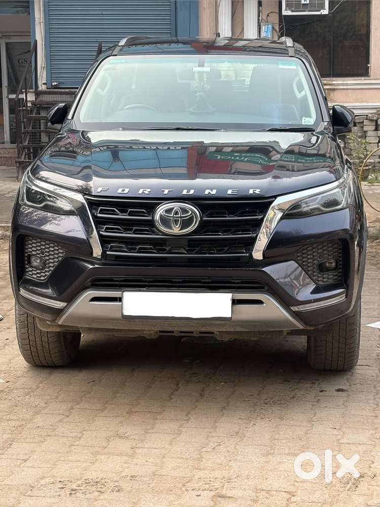 Toyota Fortuner 2022 Diesel 34000 Km Driven