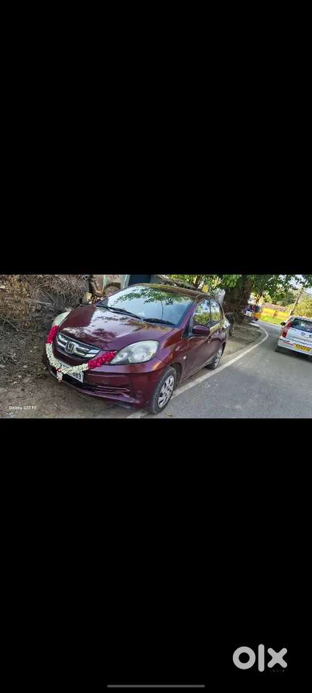 Amaze 2014 Diesel 112000 Km Driven Insurance Current