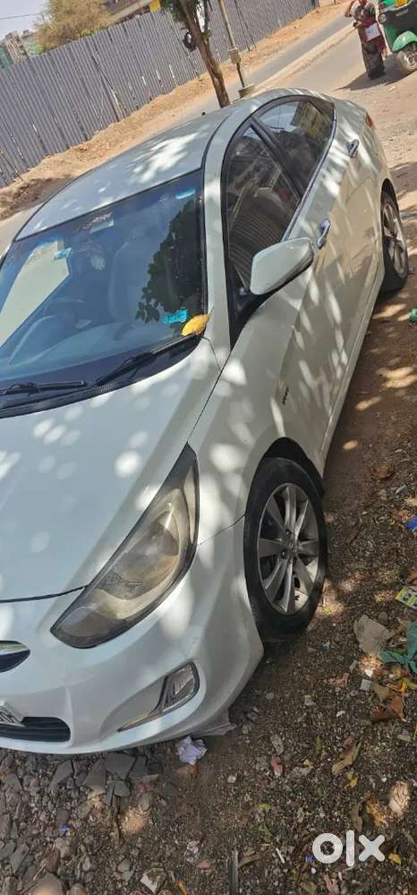 Hyundai Verna 2012 Petrol 128000 Km Driven