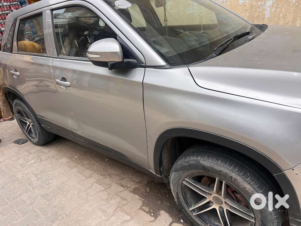Vitara Brezza Lxi Petrol Brand New Condtion For Sale