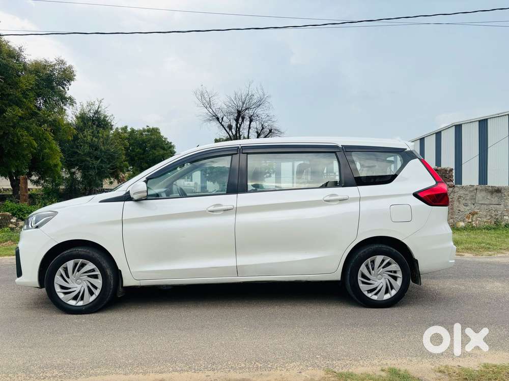 Maruti Suzuki Ertiga 1.5 Vxi, 2021, Petrol