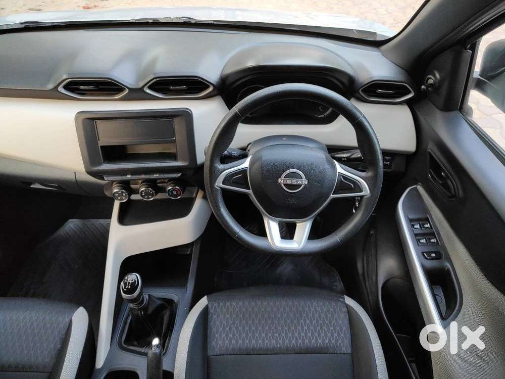 Nissan Magnite, 2021, Petrol