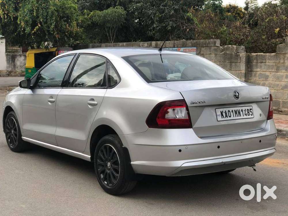 Skoda Rapid 1.6 Elegance Plus Mpi At, 2016, Petrol