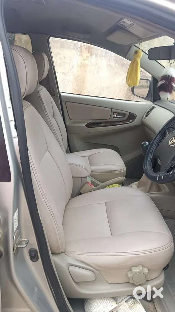Toyota Innova 2012 Diesel Well Maintained