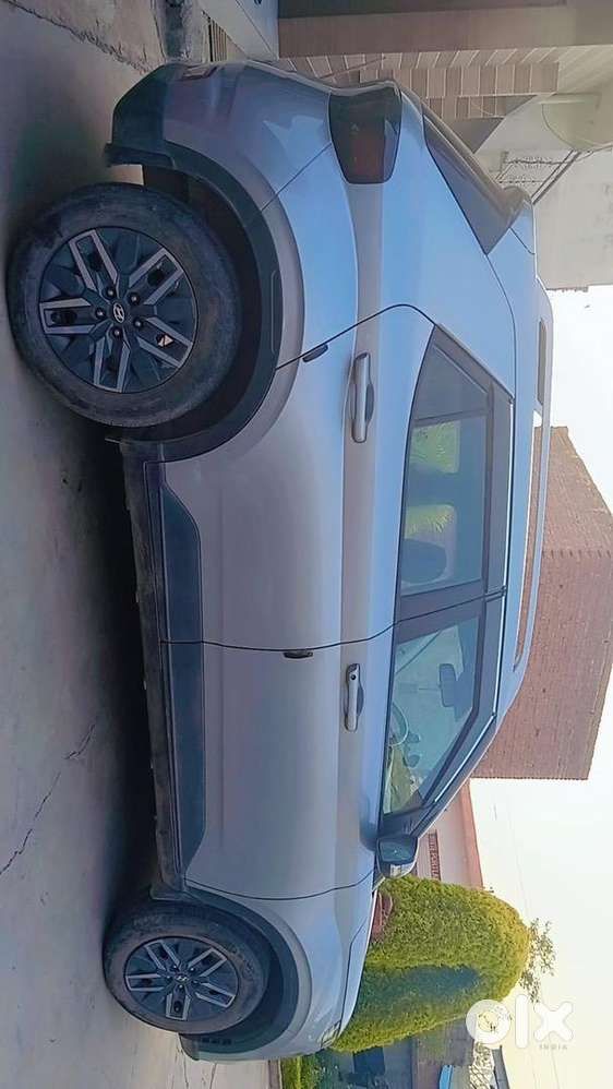 Hyundai Venue 2022 Diesel Well Maintained