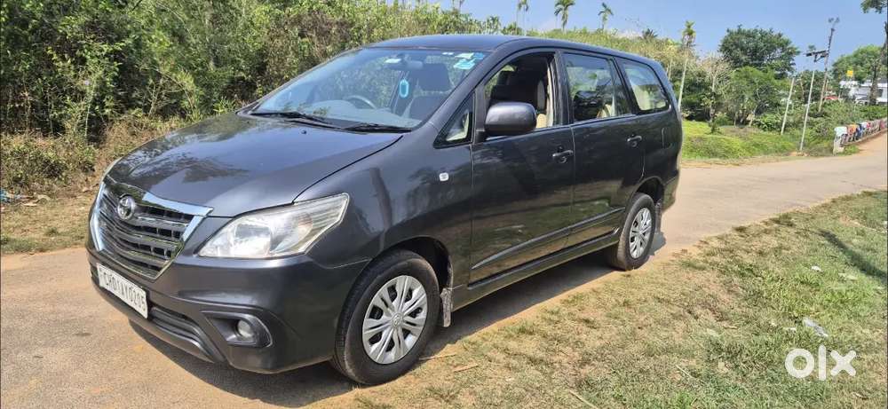 Toyota Innova. 2014. 1st Owener