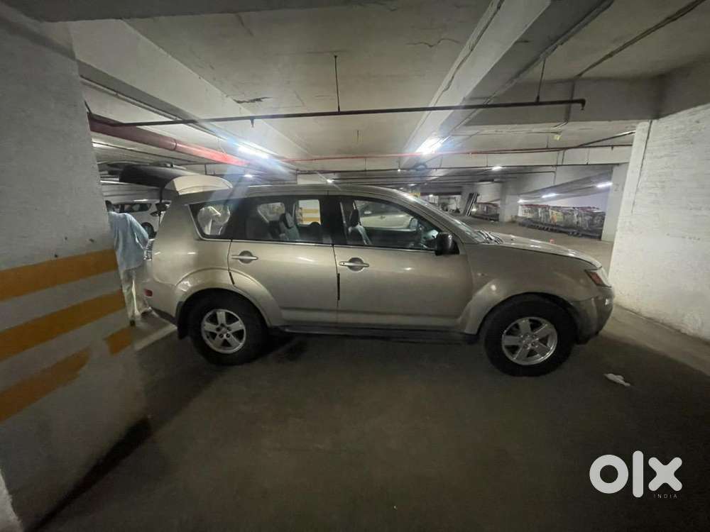 Mitsubishi Outlander 2009 Petrol Good Condition