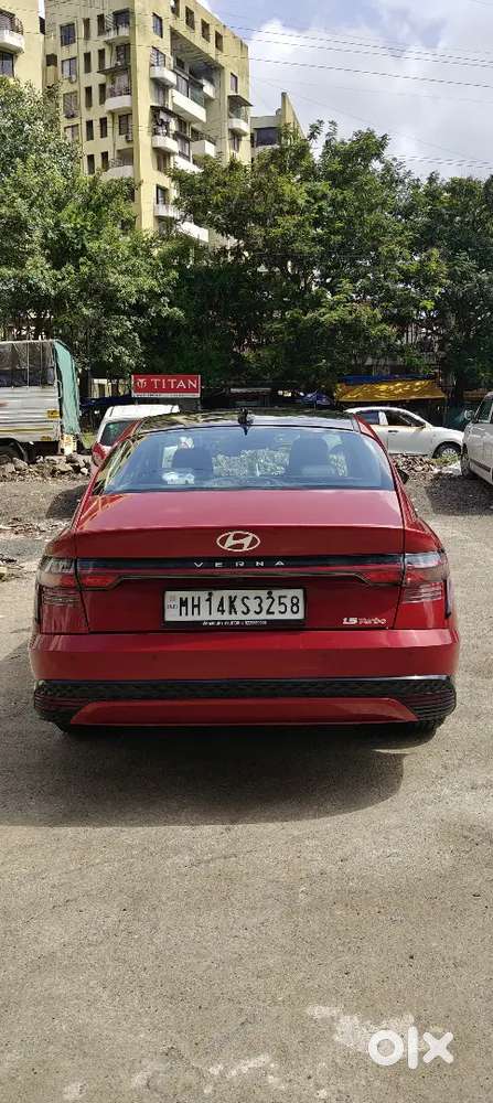Hyundai Verna Sx (o) 2023 Top Model