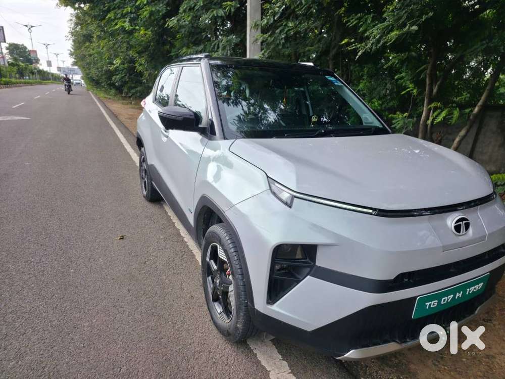 Top End Punch Ev With Sunroof And Fully At Long Range