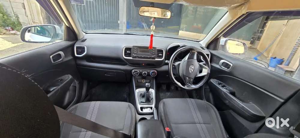 Hyundai Venue 2022 Cng & Hybrids 72000 Km Driven